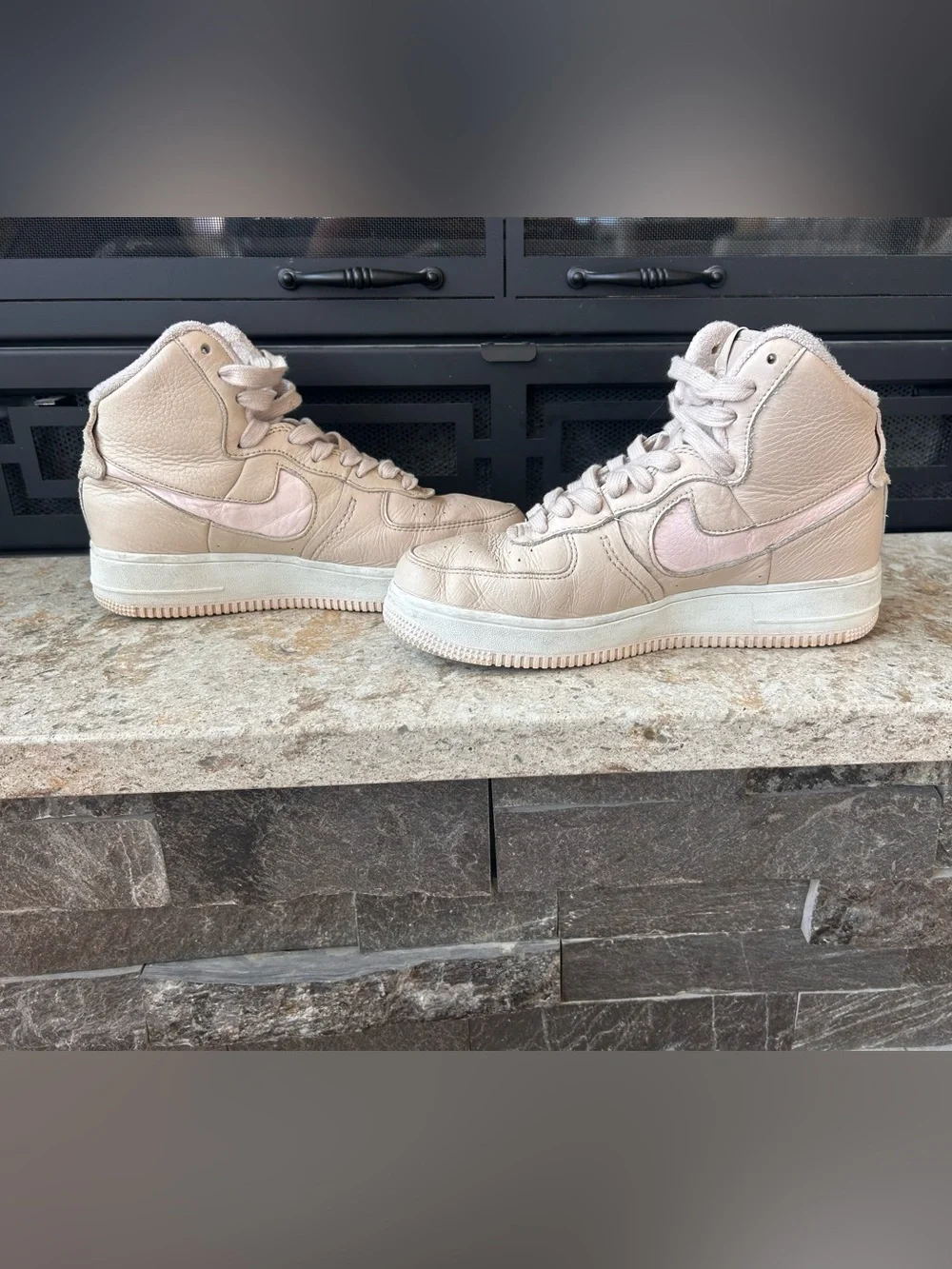 Nike Air Force 1 High Sculpt in “Sanddrift/Neutral Pink”